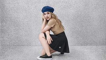 Sabrina carpenter, converse, blonde HD wallpaper