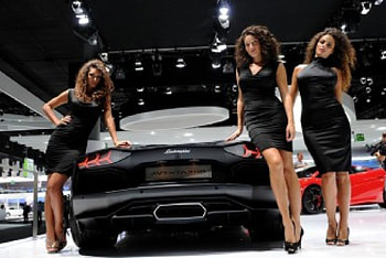car show girls, sexy, heels, babe, legs HD wallpaper