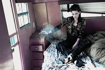 Kristen Stewart, kristen-stewart, celebrities, girls, smoking HD wallpaper