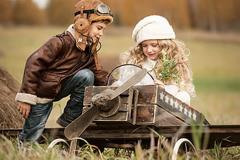 Sweet Love, sweet, children, boy, love, flowers, girl, friends, child HD wallpaper
