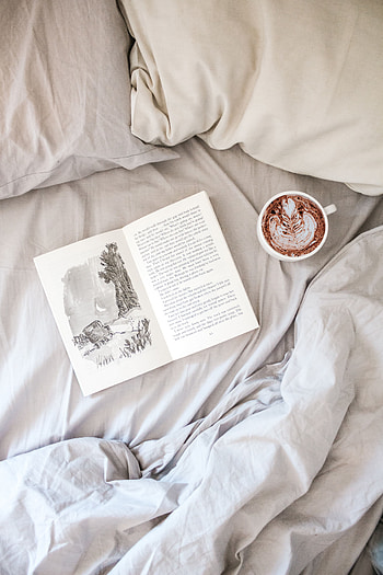 Coffee, Miscellanea, Miscellaneous, Cup, Book, Bed, Coziness, Comfort, Mug HD phone wallpaper