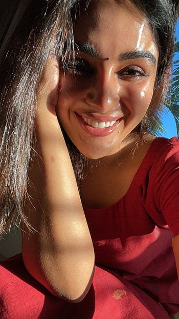 Samyukta menon, malayalam actress HD phone wallpaper