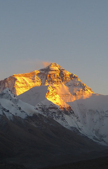 Dawn sunlight, Glowing mountains, Samsung Galaxy S8 HD phone wallpaper