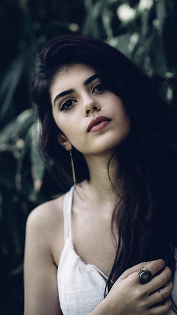 Sanjana Sanghi, Sanjana Sanghi Bollywood Actress HD phone wallpaper