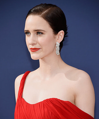Rachel Brosnahan, Skincare routine, Makeup favorites, Beauty secrets HD phone wallpaper
