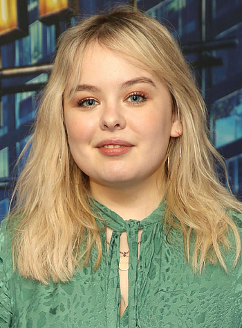 Nicola Coughlan, Insight on male nicknames, Derry Girls' perspective, Thought-provoking point HD phone wallpaper