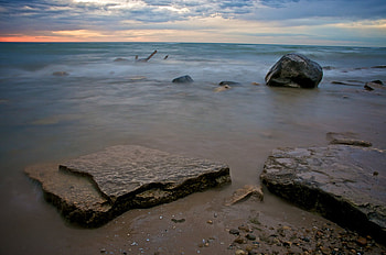 Michigan Lake, morning, rocks, sunrise, beauty, lakes, shore, waves, clouds, nature, sky, water, sun, places HD wallpaper