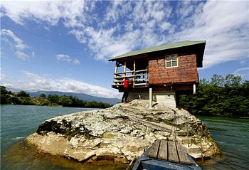 House Made On A Rock, Rock, Water, House, Architecture HD wallpaper