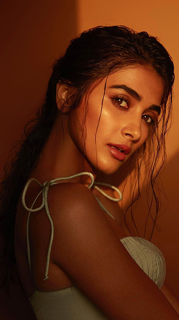 Pooja Hegde, bollywood actress HD phone wallpaper
