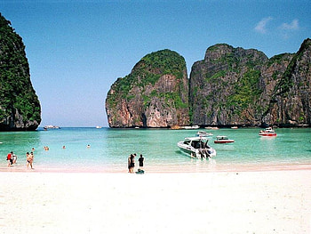 Maya Beach, Ko Phi Phi Le Island, island, sand, water, beach HD wallpaper