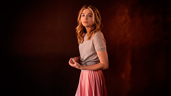 Chloe Mortez 2, celebrities, chloe-grace-moretz, beautiful, white HD wallpaper