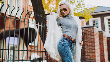 White Hair Girl Model Is Wearing Grey Top And Blue Jeans Fur Overcoat Standing In Blur Background Girls HD wallpaper
