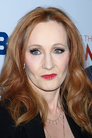 J.K. Rowling, Trans activists, Death threats, Rowling's resilience HD phone wallpaper