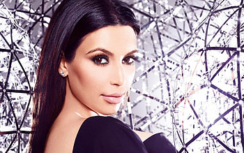 Kim Kardashian, Brunette beauty, Stunning portrait, in high resolution HD wallpaper