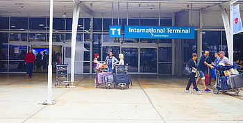 Sydney Airport, Travel restrictions, Reduced arrivals, Airport updates HD wallpaper