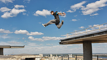 Precision jumping, Parkour HD wallpaper