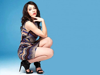 Tatiana Maslany, model, 2015, , Tatiana, actress, dress, Maslany, Canadian, heels, legs HD wallpaper