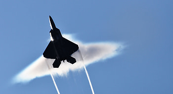 F-22, cool, vapor trail, sound barrier HD wallpaper