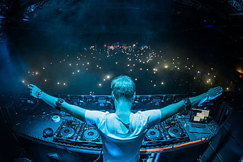 Armin Van Buuren, Trance music pioneer, DJ Mag top 100, Euphoric beats HD wallpaper