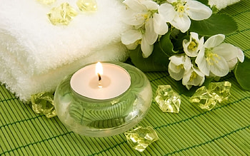 Candle and flowers, flowers, spa, candle, green HD wallpaper
