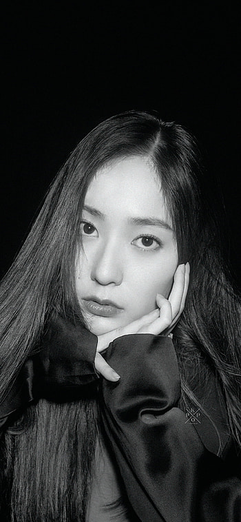 Krystal Jung, Urban street style, genic moments, Spearbinsung collaboration HD phone wallpaper