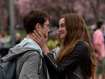 Snowden movie, Critic review, Gripping storyline, Compelling narrative HD wallpaper