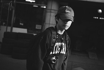 V (뷔) - Loyover, music, BTS HD wallpaper
