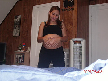 Brandi is going to have a baby, baby, heart, love, woman HD wallpaper