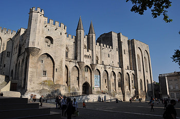 Palais des Papes, Provence attractions, Must-visit sites, Nearby recommendations HD wallpaper
