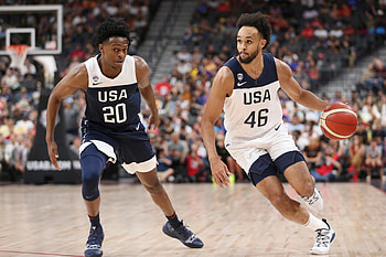 De'Aaron Fox, Derrick White HD wallpaper