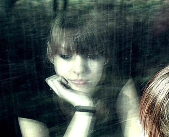 Train girl, face, girl, train, people HD wallpaper