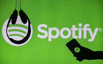 Spotify music streaming, Melodies on demand, Playlist creation, Personalized recommendations HD wallpaper