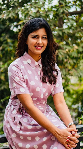 Amrita Iyer, tamil actress HD phone wallpaper