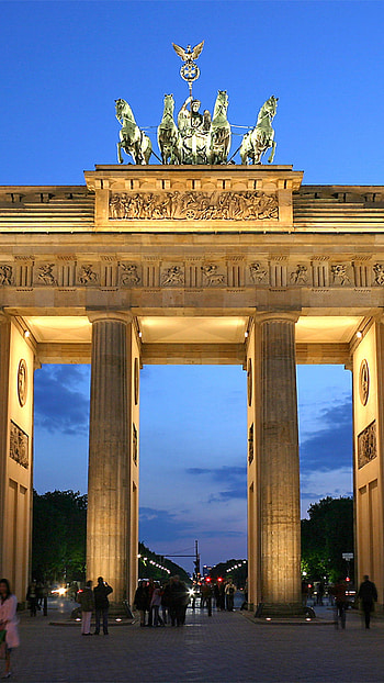 Brandenburg Gate, Tourism , Baltana HD phone wallpaper