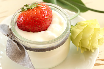 Food, Strawberry, Rose Flower, Rose, Yogurt, Yoghurt HD wallpaper
