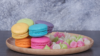colorful dessert, Pink cakes sweet, Sweet dessert bright, Macaroon French macaron HD wallpaper