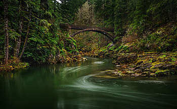 Moulton Falls Bridge on Lewis River Washington, river, bridge, water, forest HD wallpaper