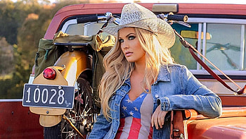 dom Is Real, cowgirls, blondes, motorcycle, americana, truck, hats HD wallpaper