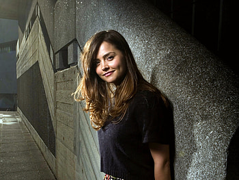 Jenna Coleman, brunette, smile HD wallpaper