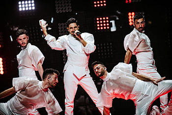 Michael Ben David, Eurovision season 2022, Fashion in white HD wallpaper