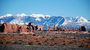 moab mountine, grass, mountains, moab, snow HD wallpaper