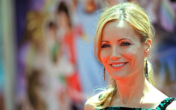 Leslie Mann, Actress , Beautiful smile HD wallpaper