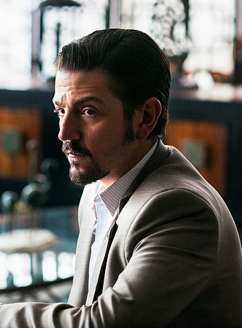 Coffee break, Diego Luna, Relaxation time, Coffee lovers' paradise HD phone wallpaper