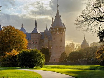 Morning shine around the castle, sunny, morning, field, green, castle, park, mansion HD wallpaper