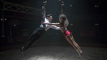 The Greatest Showman, Enthralling storytelling, Lavish costumes, Theatrical marvel HD wallpaper