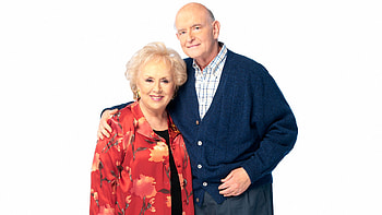 Everybody Loves Raymond, Debra Barone, Quick comebacks, Witty banter HD wallpaper