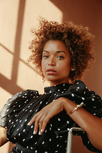 Antonia Thomas, Wonderland Magazine hoot HD phone wallpaper