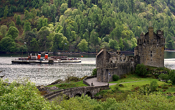 The Waverley Passing Eilean Donan Castle - Scotland, Scottish Castles, Scottish Highlands, Scotland, Waverley Paddle Steamer HD wallpaper