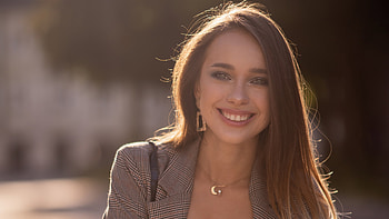 Preety Girl Smiling , smiling, girls, model HD wallpaper