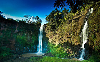 Nature, Trees, Sky, Waterfalls, Rocks, Shine, Light, Moss, Shadows HD wallpaper